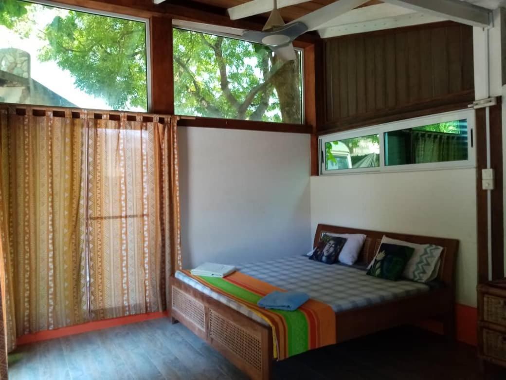 Kokrobite Gardens Restaurant And Guest House 외부 사진