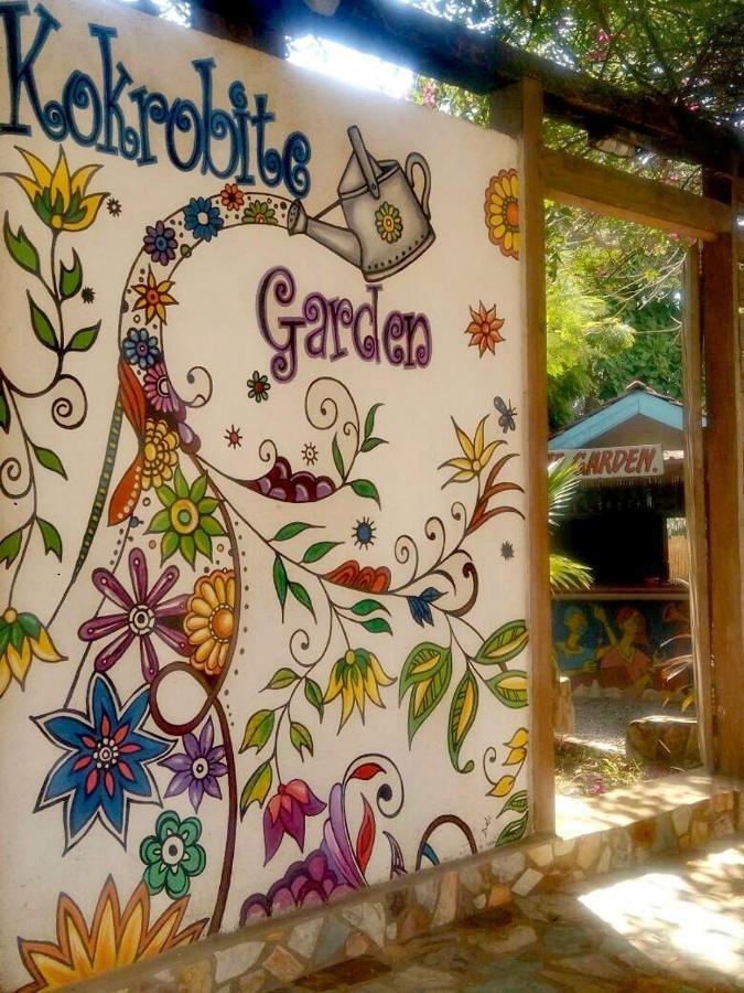 Kokrobite Gardens Restaurant And Guest House 외부 사진