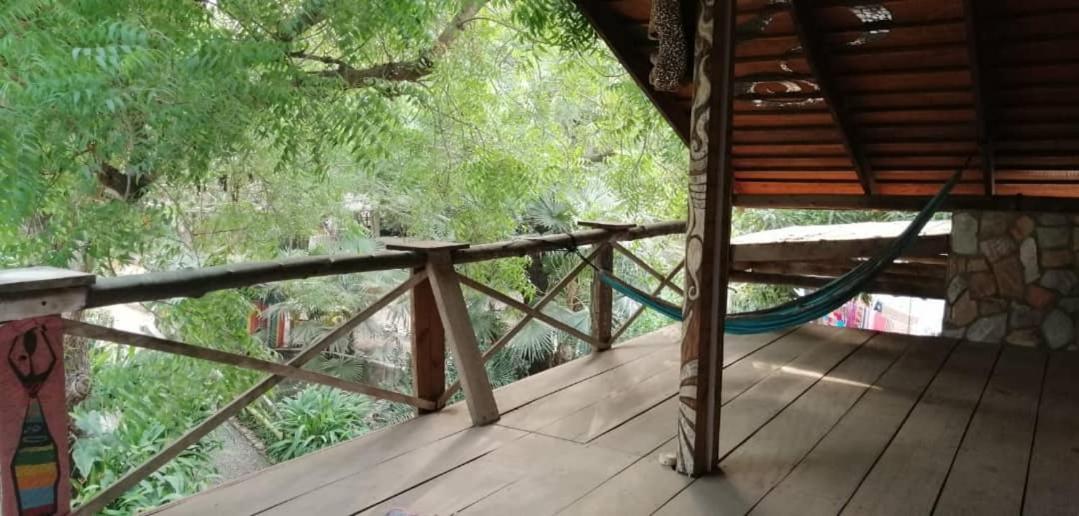 Kokrobite Gardens Restaurant And Guest House 외부 사진