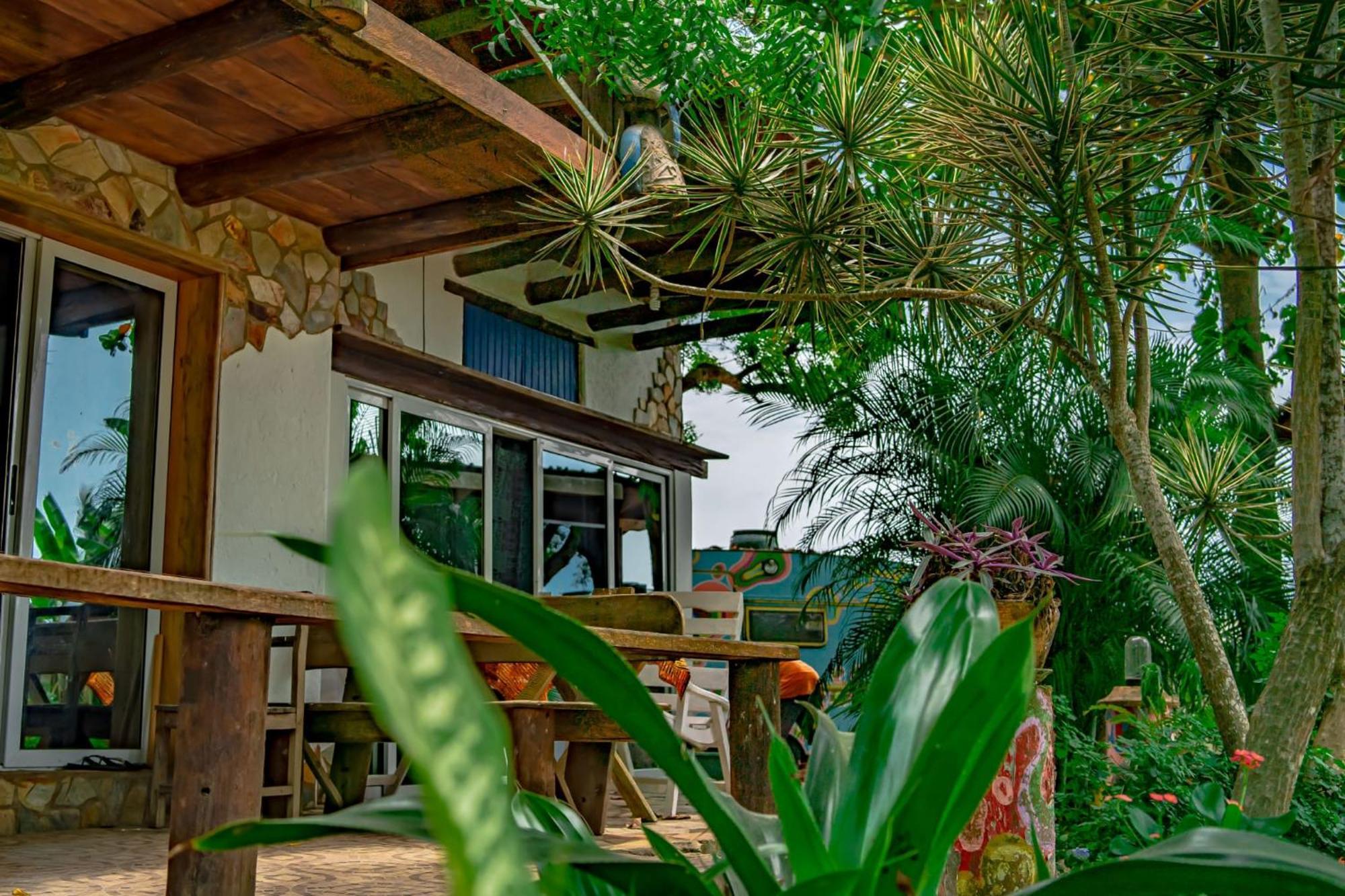 Kokrobite Gardens Restaurant And Guest House 외부 사진