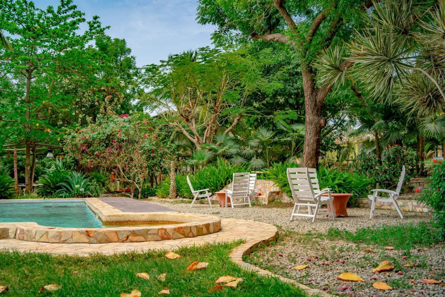 Kokrobite Gardens Restaurant And Guest House 외부 사진